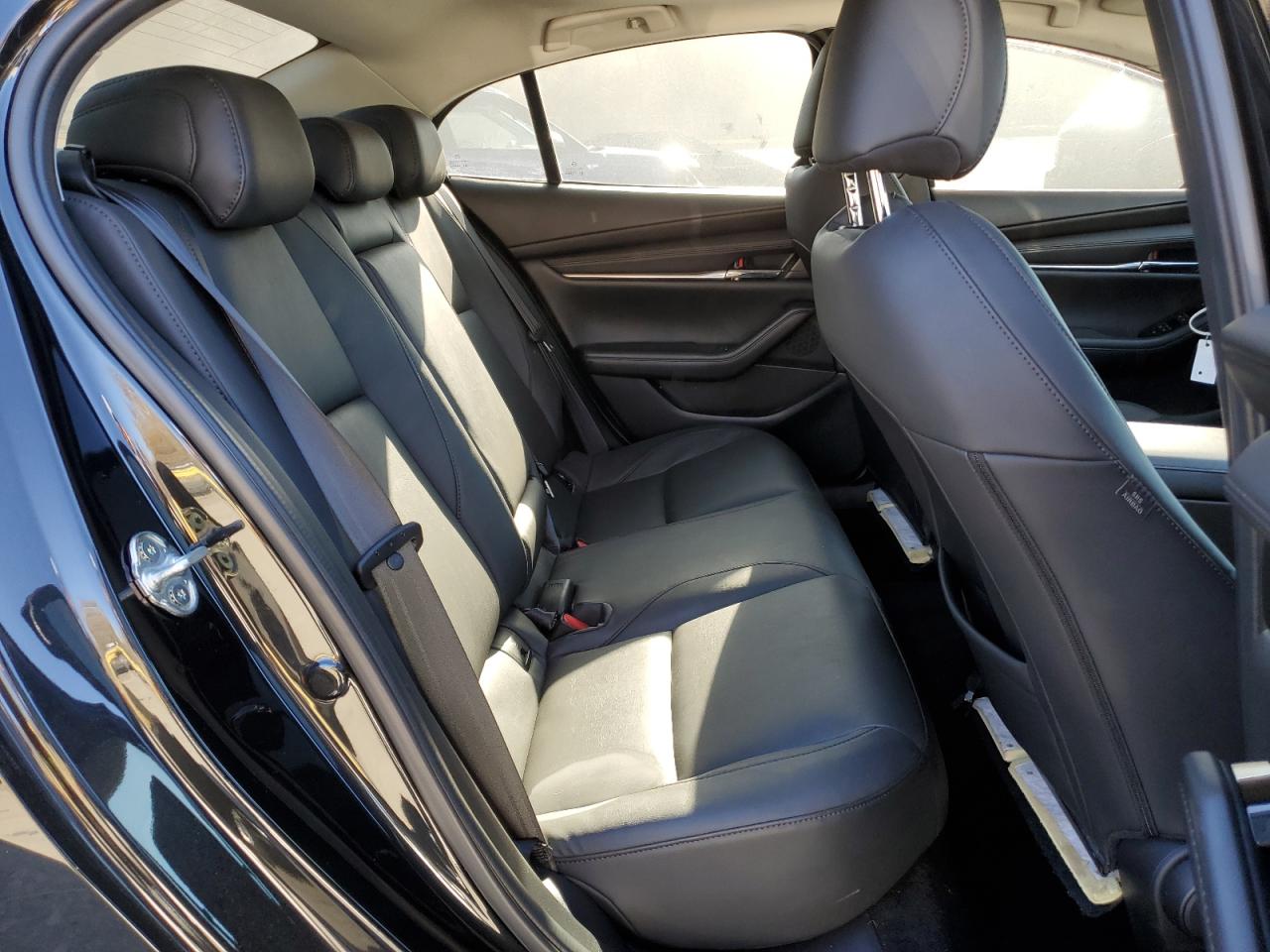 Mazda 3 Preferred Image 3