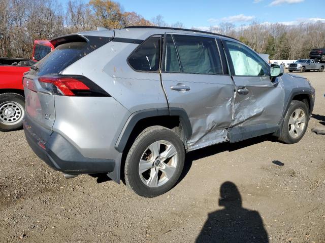 Toyota RAV4 Xle Image 3