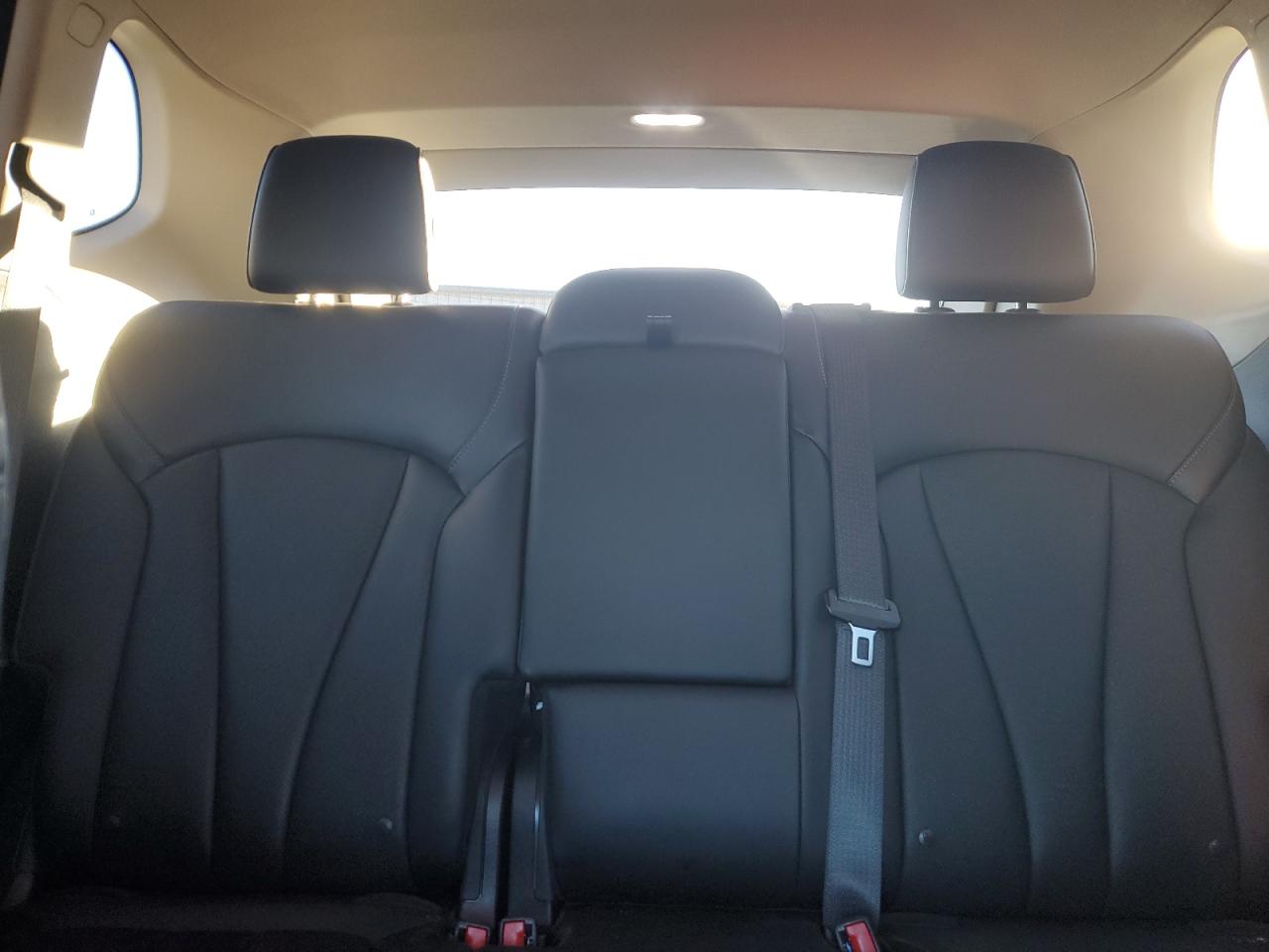 Buick Envision Essence Image 8