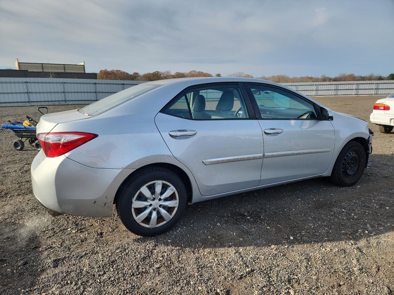 Toyota Corolla L Image 9