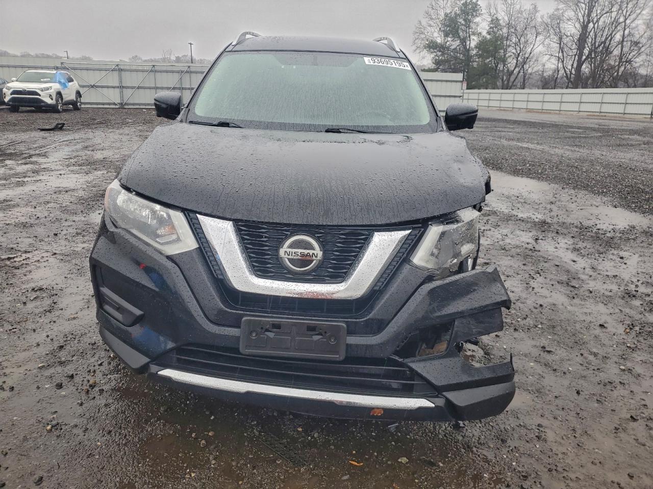 Nissan Rogue S Image 7