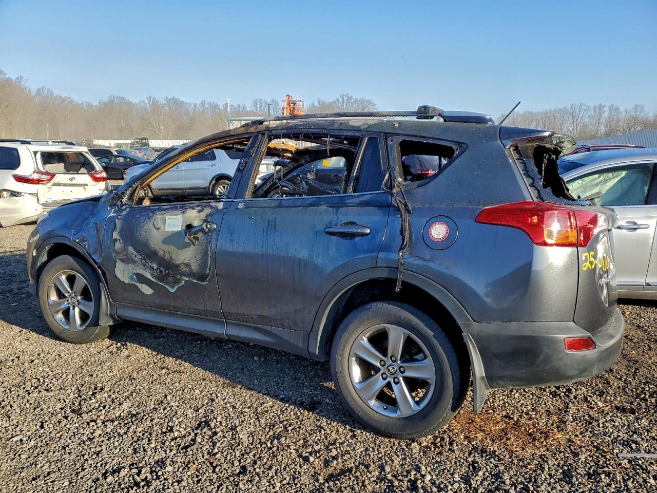 Toyota RAV4 Xle Image 3