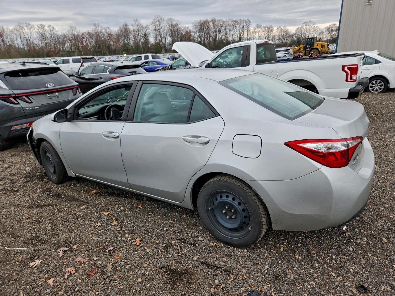 Toyota Corolla L Image 8