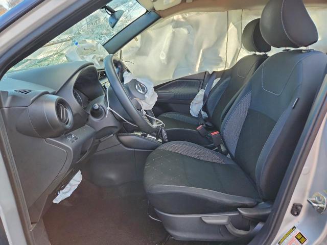 Nissan Kicks S Image 6