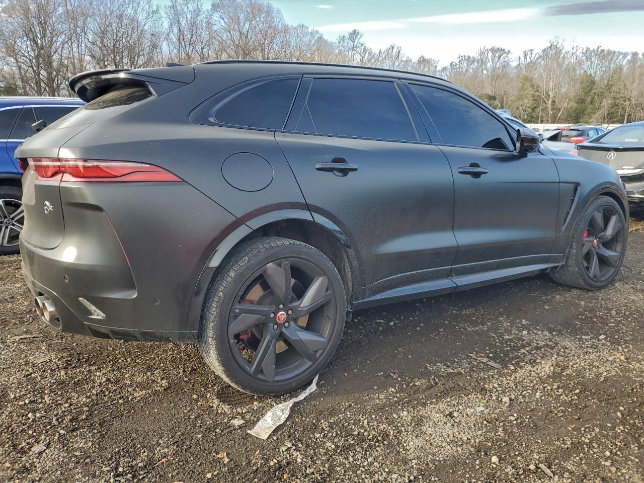 Jaguar F-PACE Svr Image 11