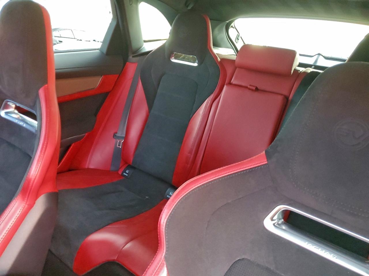 Jaguar F-PACE Svr Image 4