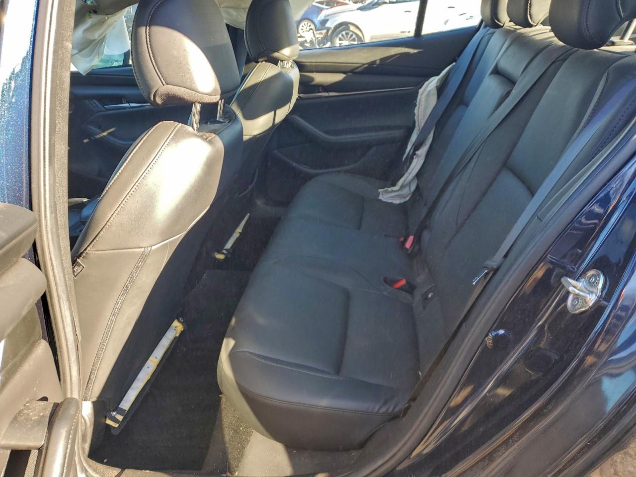 Mazda 3 Select Image 11