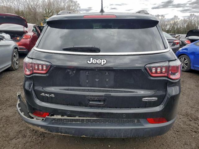 Jeep Compass Latitude Image 9