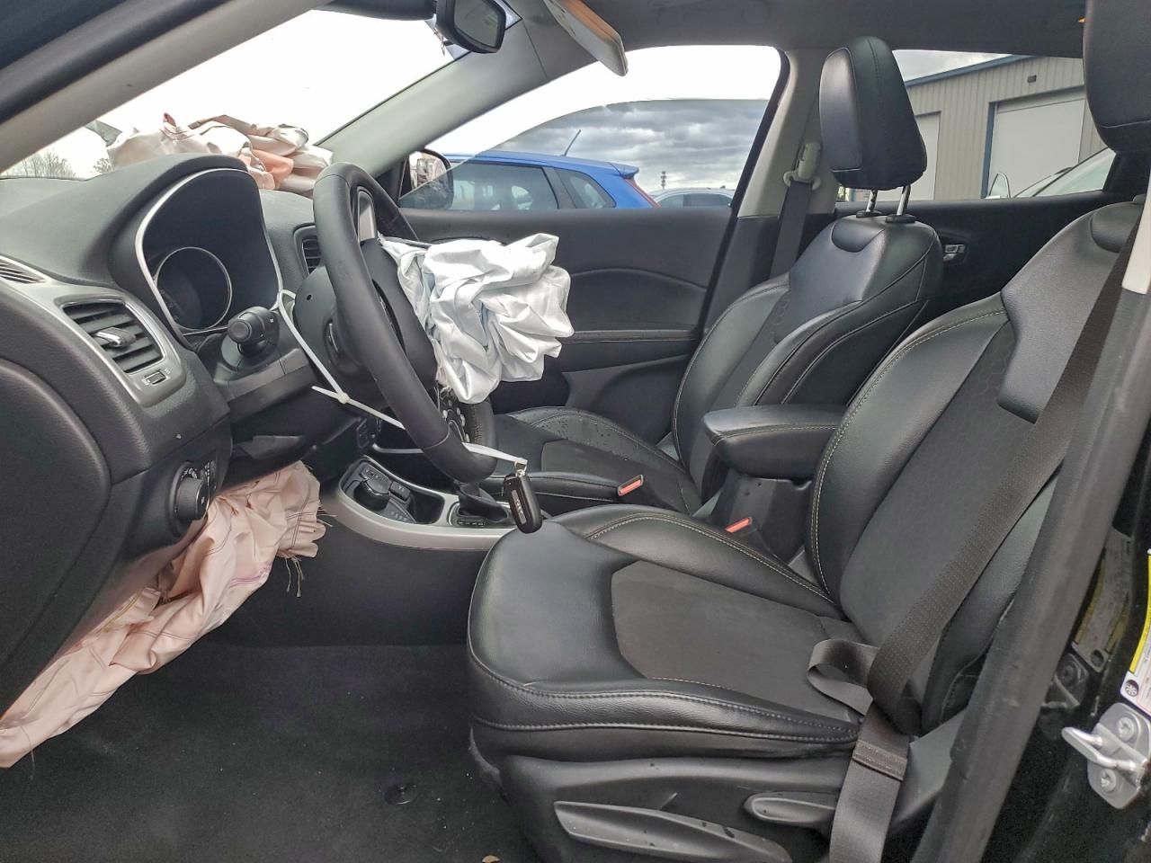 Jeep Compass Latitude Image 10