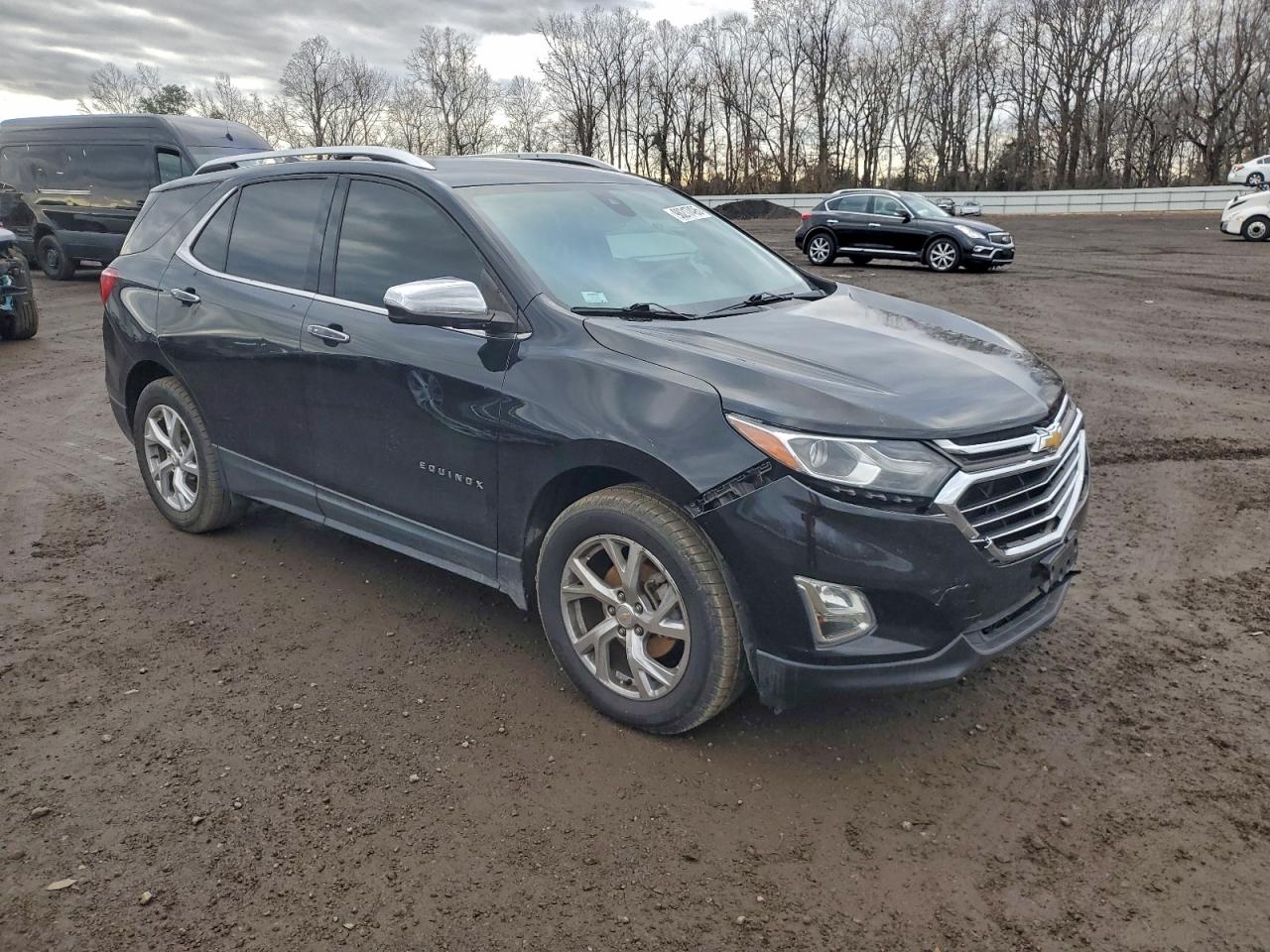 Chevrolet Equinox Premier Image 3