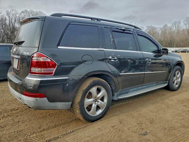 Mercedes-Benz G-Class 450 4matic Image 11