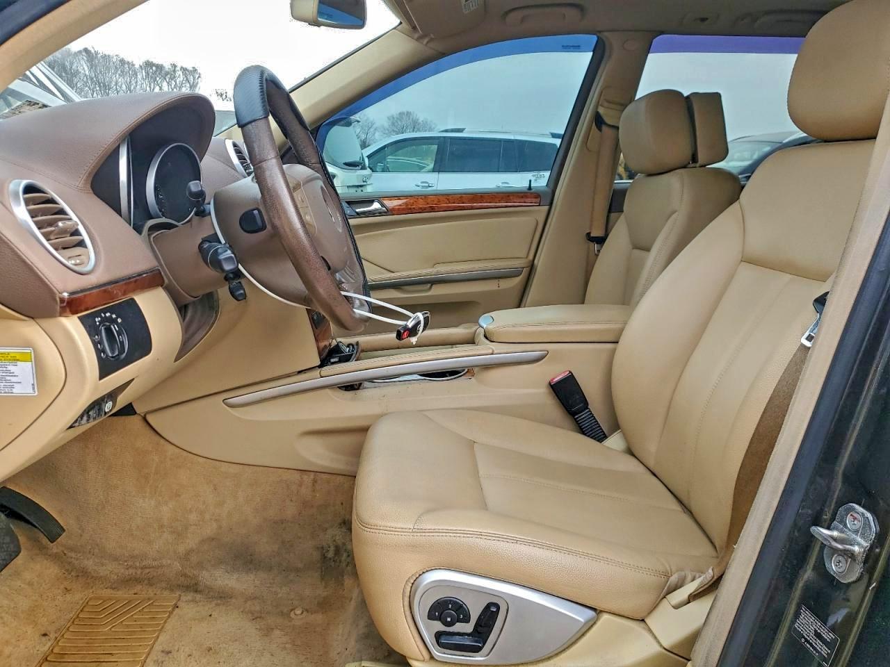 Mercedes-Benz G-Class 450 4matic Image 13