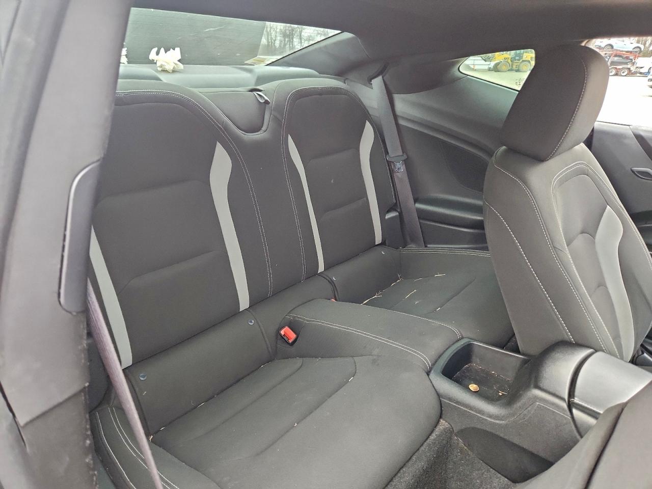 Chevrolet Camaro Ls Image 8