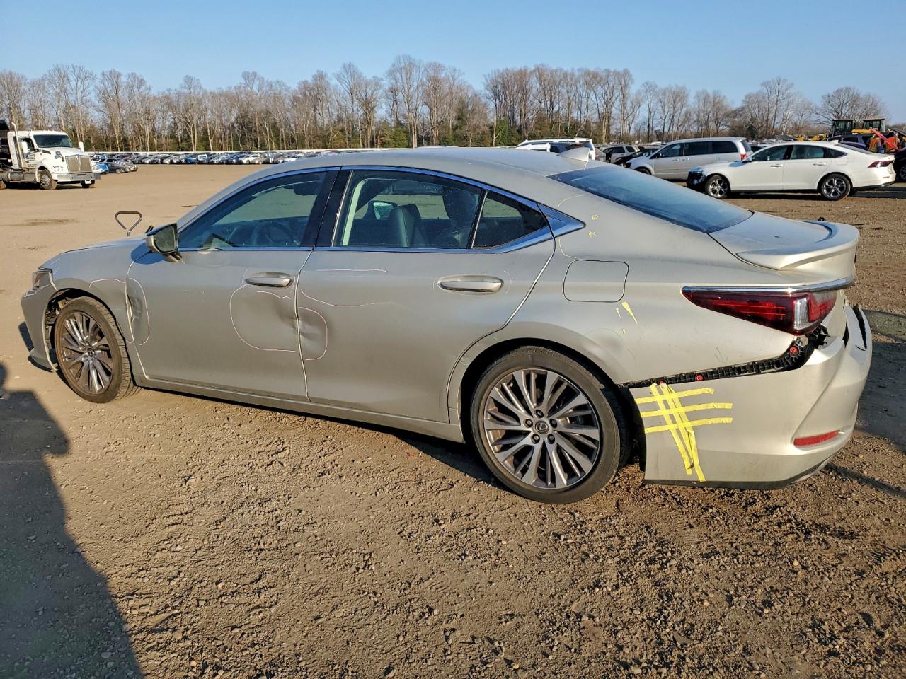 Lexus Es 350 Base Image 3