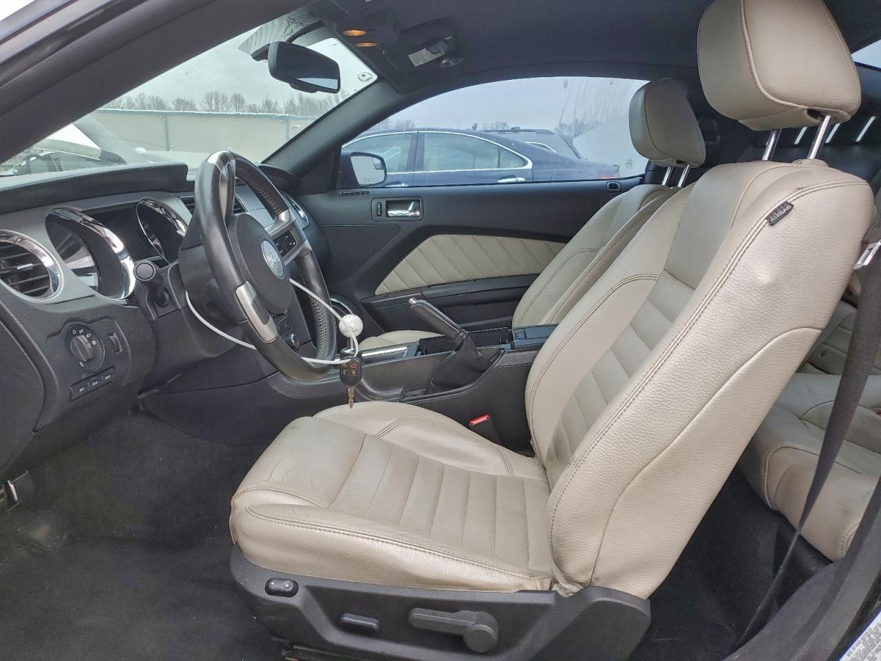 Ford Mustang Gt Image 4