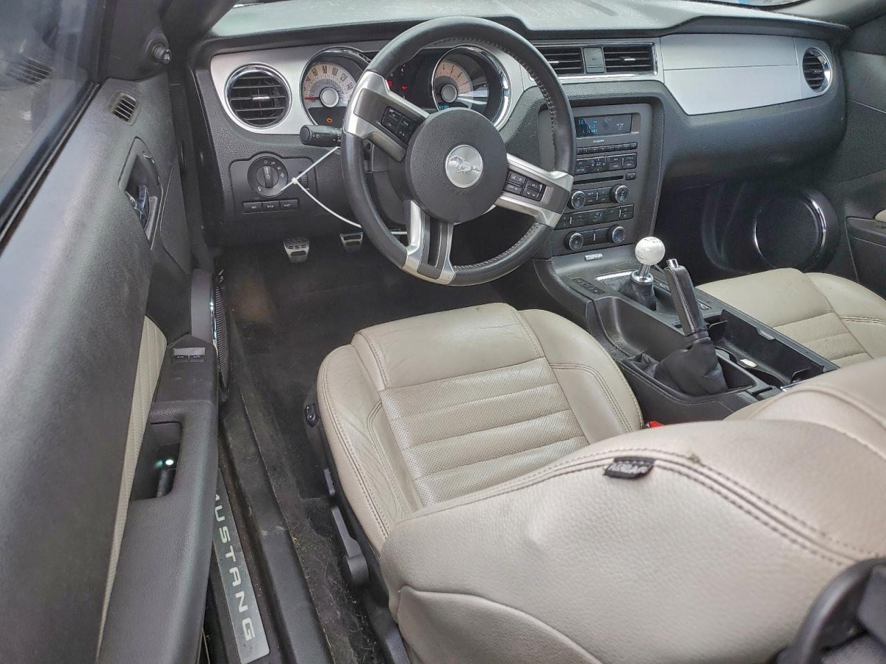 Ford Mustang Gt Image 3