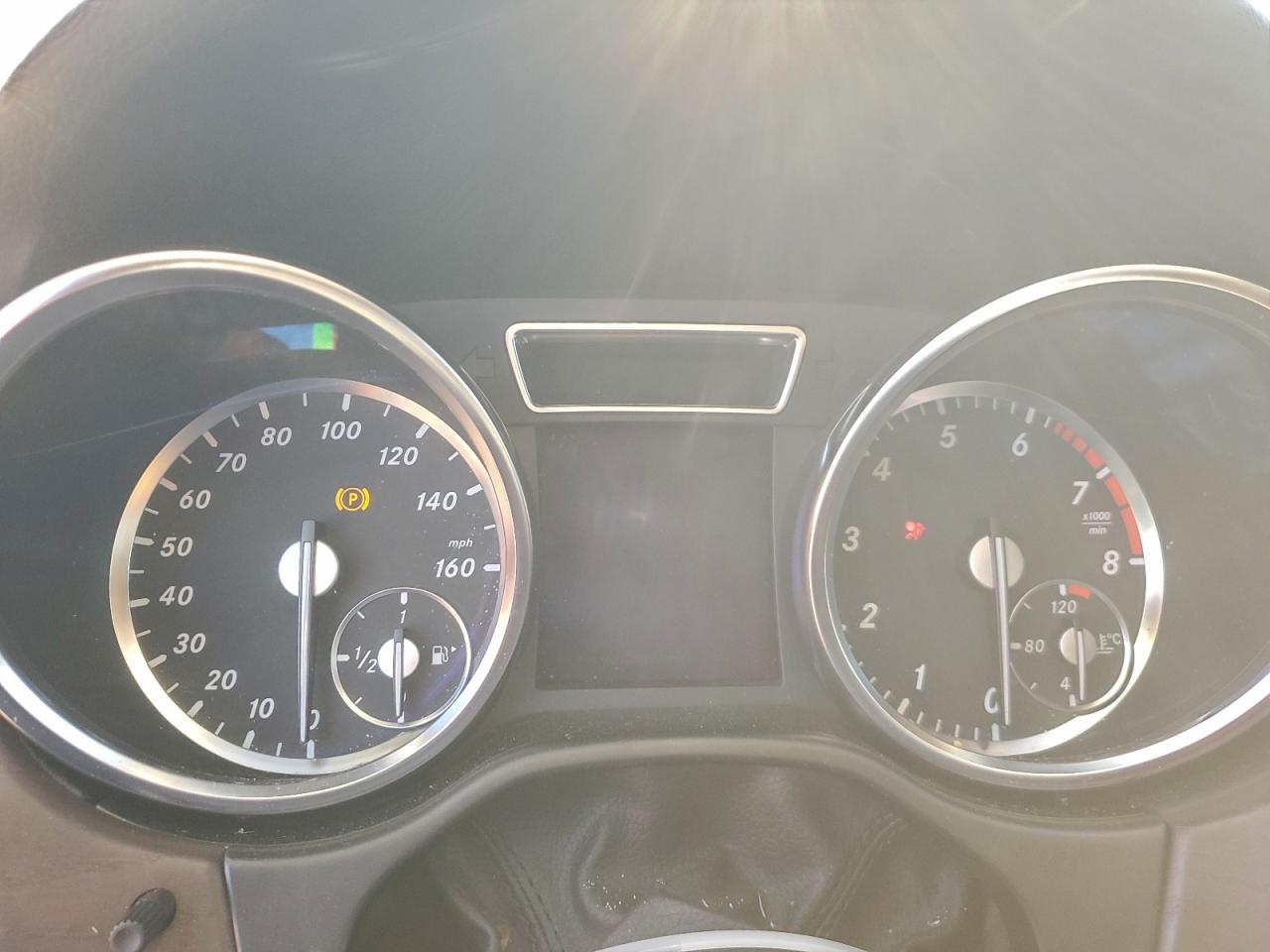 Mercedes-Benz M-Class 350 Image 7