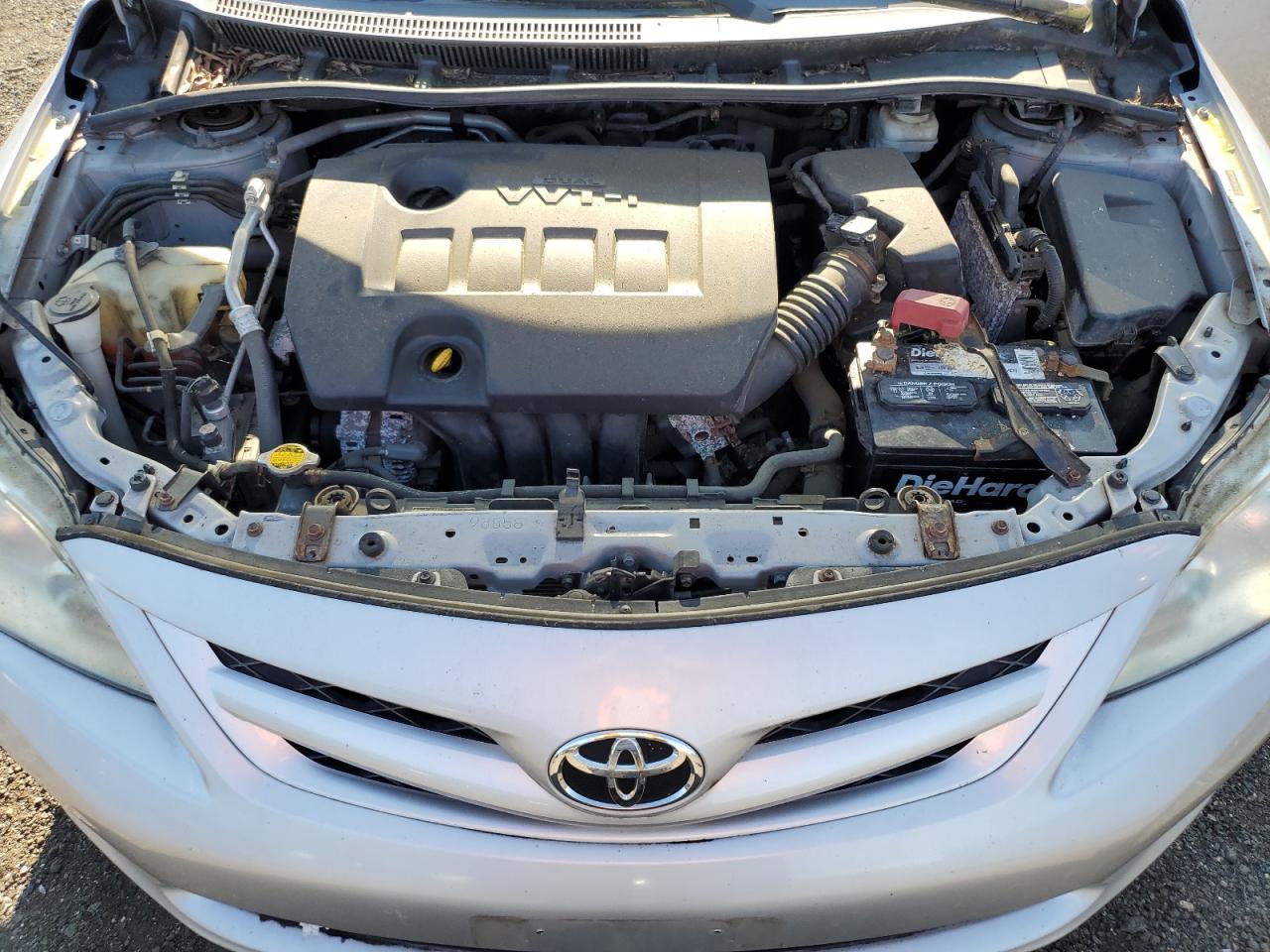 Toyota Corolla Base Image 6