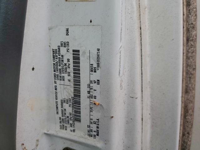 Ford Econoline E450 Super Duty Cutaway Van Image 8