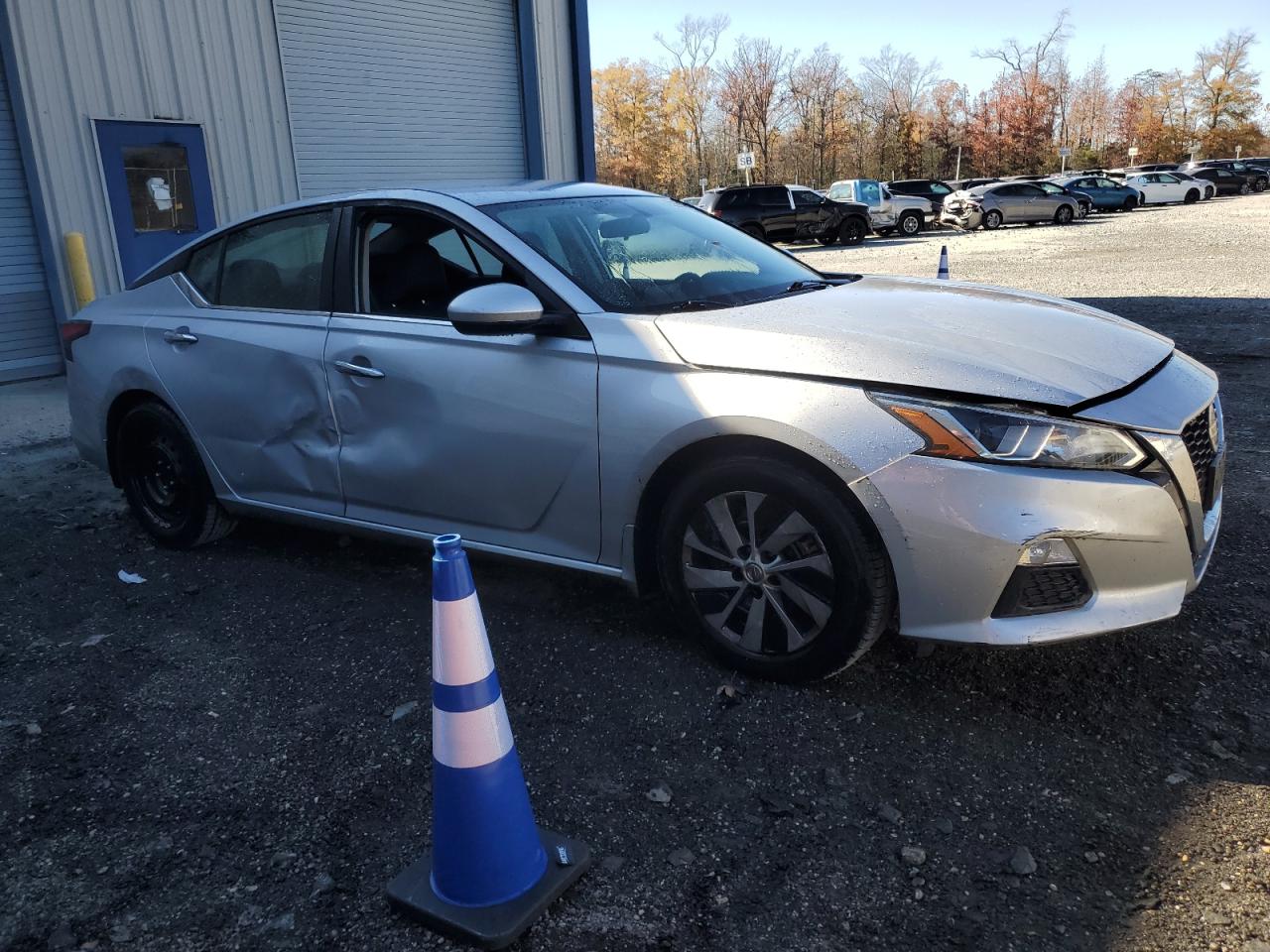 Nissan Altima S Image 2