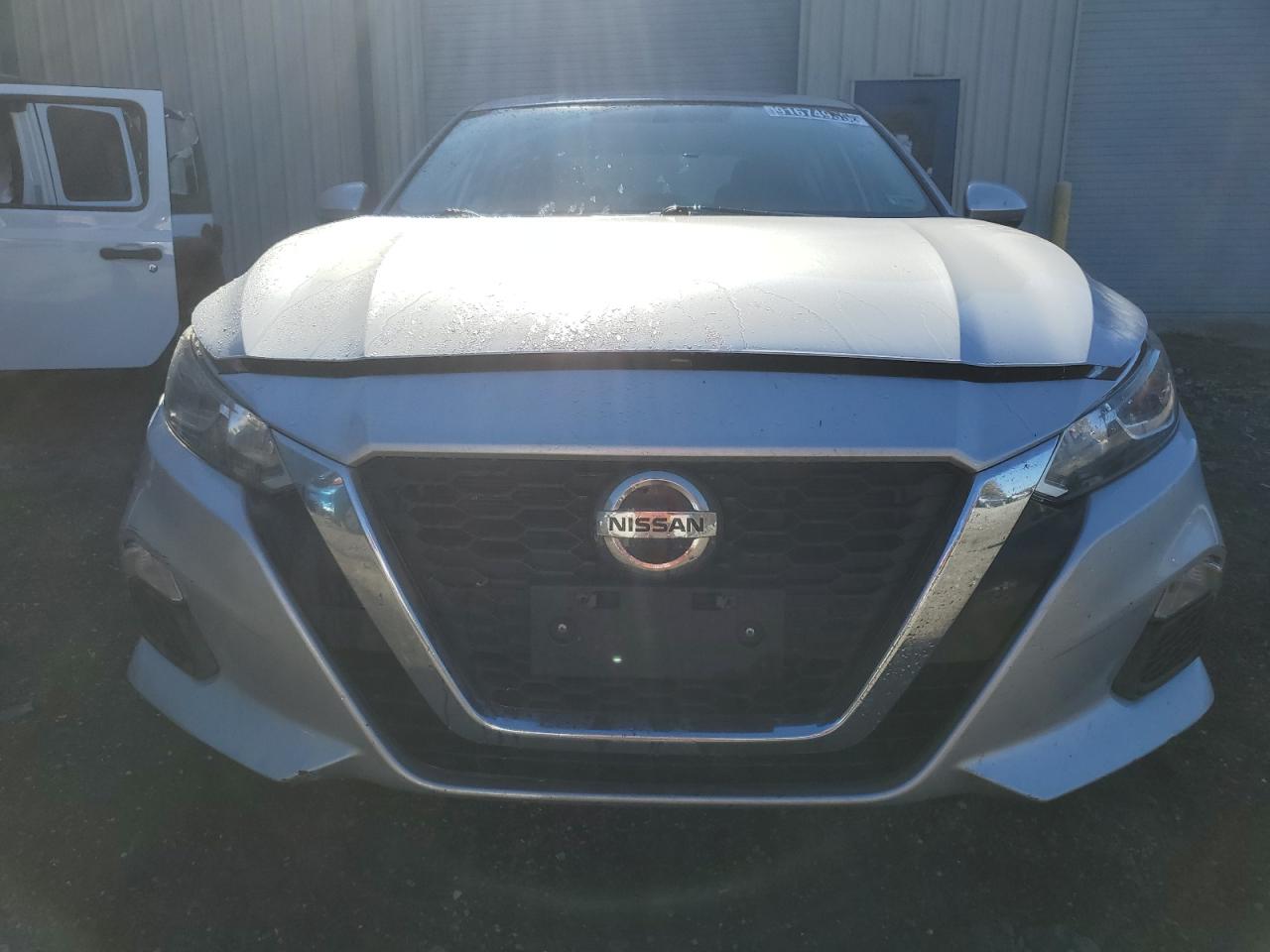 Nissan Altima S Image 7