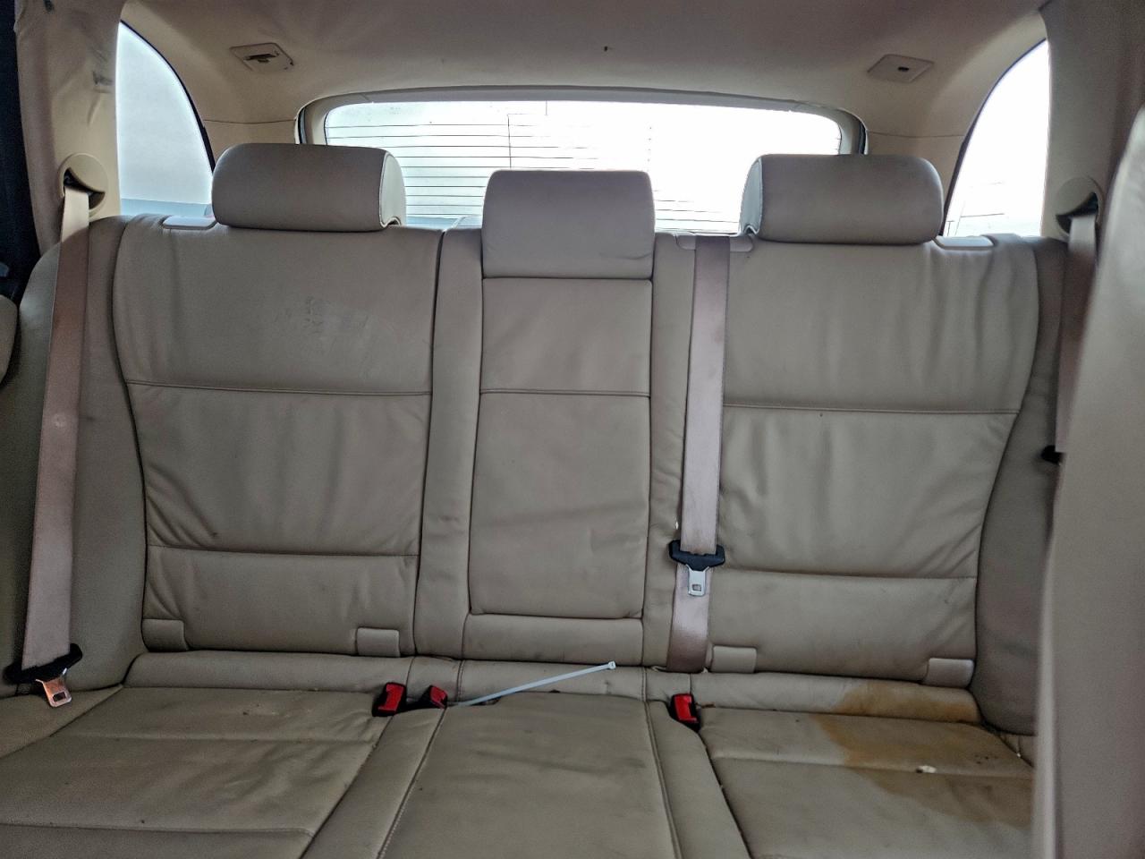 BMW X Series 3.0i Image 11