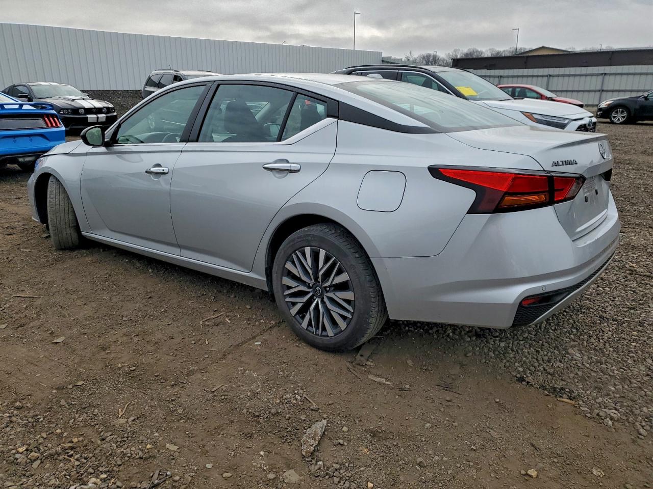 Nissan Altima Sv Image 12