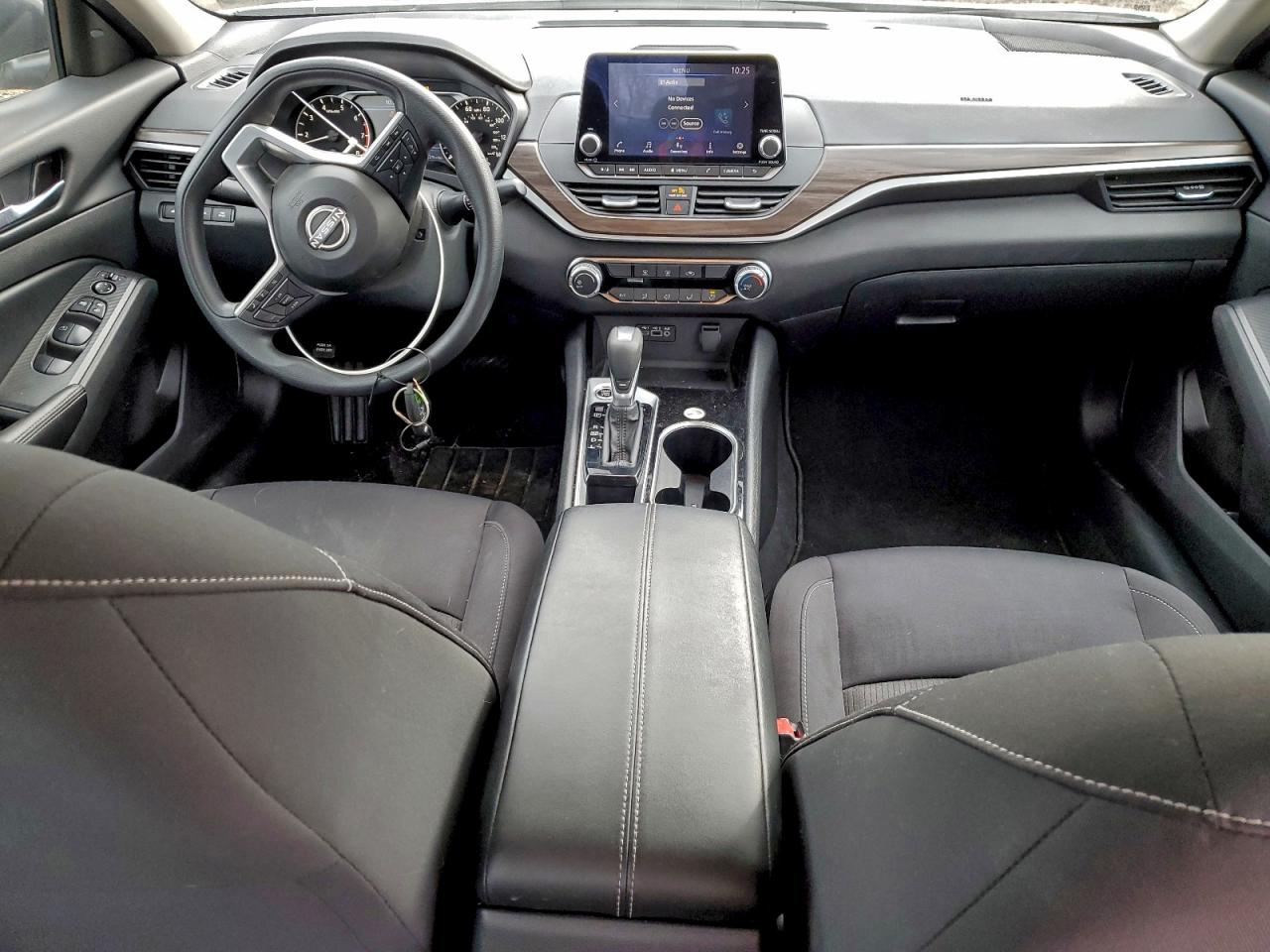 Nissan Altima Sv Image 9