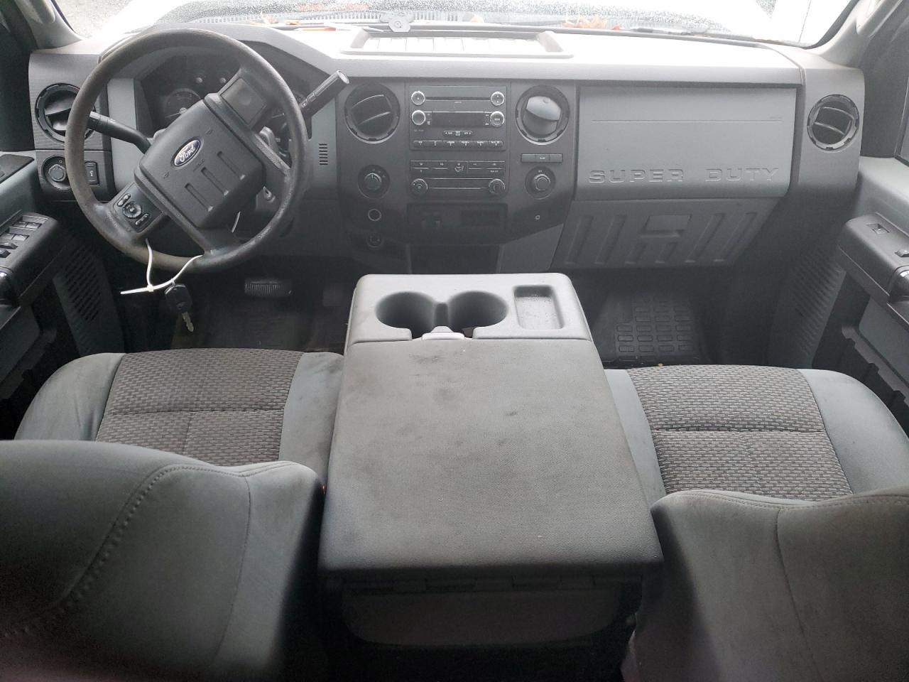 Ford F-450 Super Duty Image 11