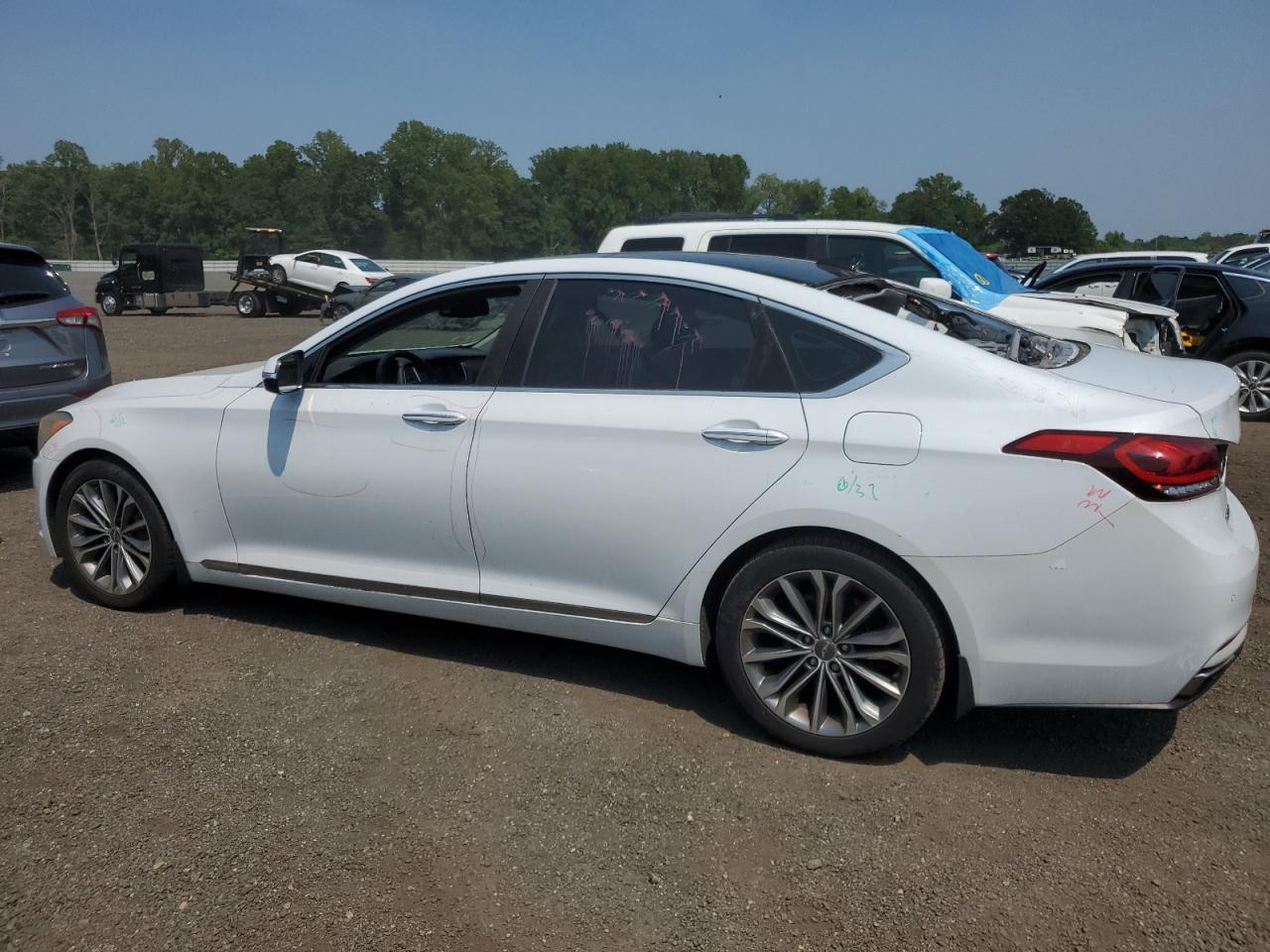 Hyundai Genesis 3.8l Image 2