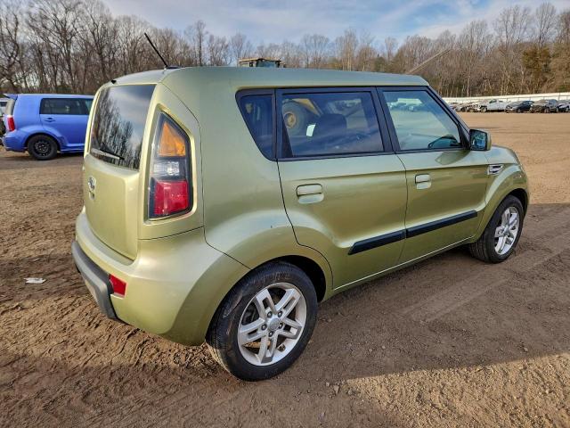 Kia Soul + Image 2