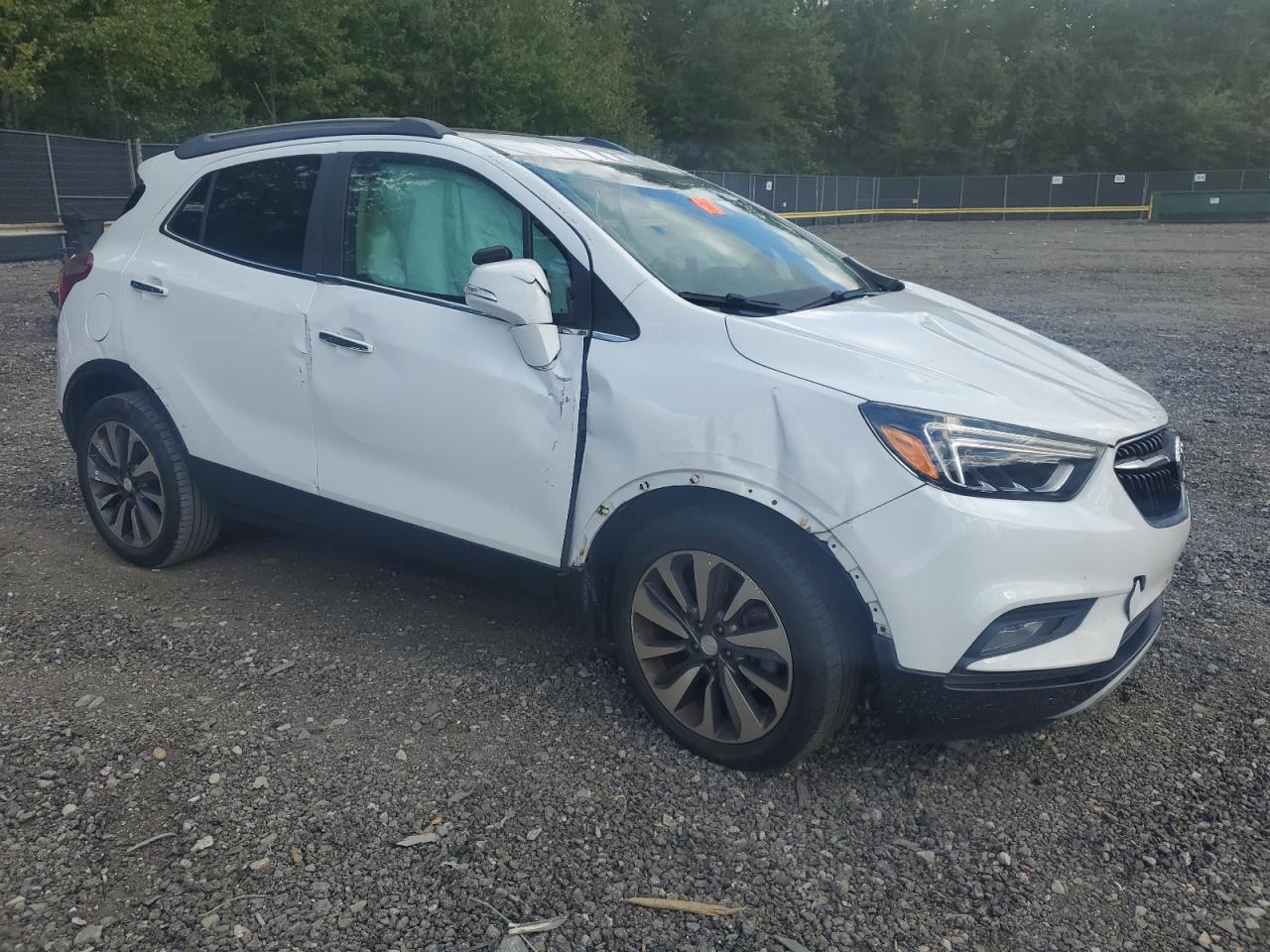 Buick Encore Essence Image 5