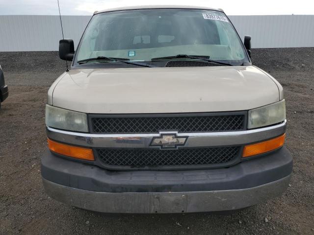 Chevrolet Express Image 6