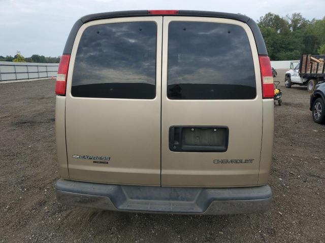 Chevrolet Express Image 3