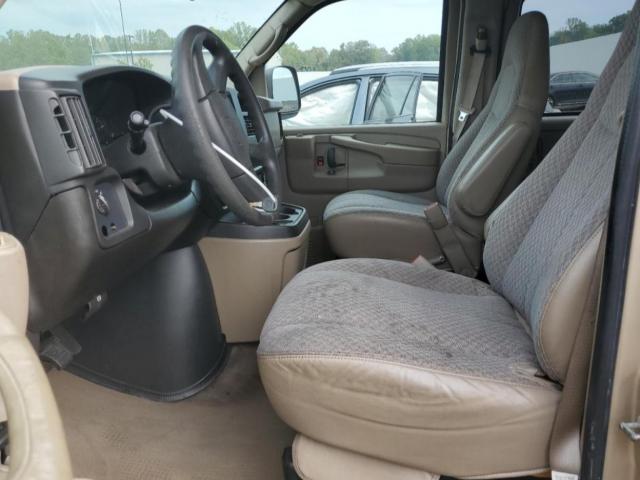 Chevrolet Express Image 9