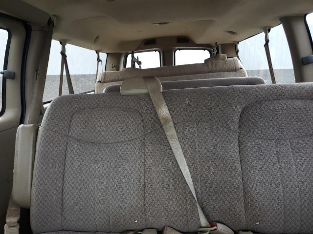 Chevrolet Express Image 7