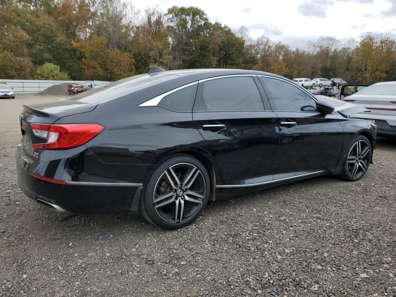 Honda Accord Touring Image 3