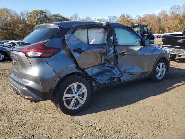 Nissan Kicks S Image 3