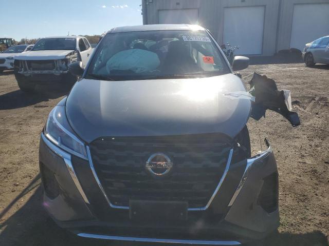 Nissan Kicks S Image 12