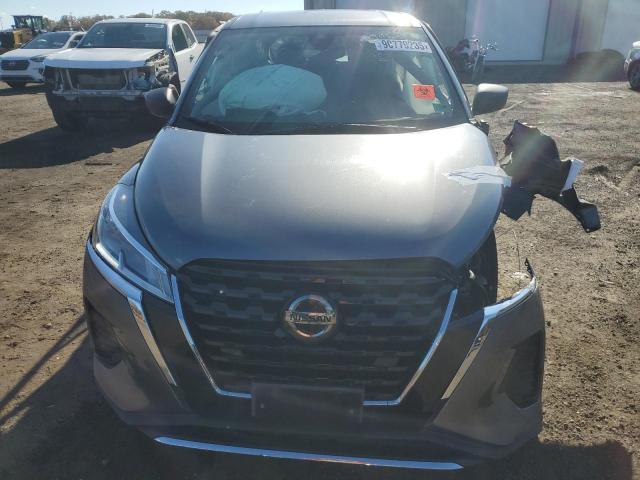 Nissan Kicks S Image 10