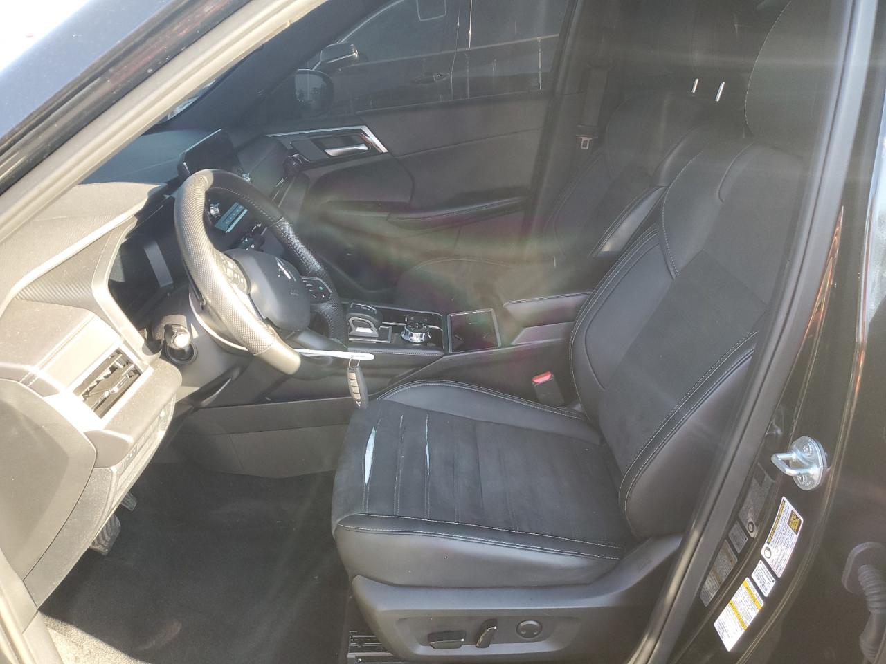 Mitsubishi Outlander Se Image 12