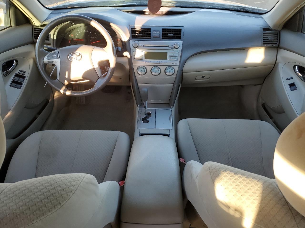 Toyota Camry Ce Image 10