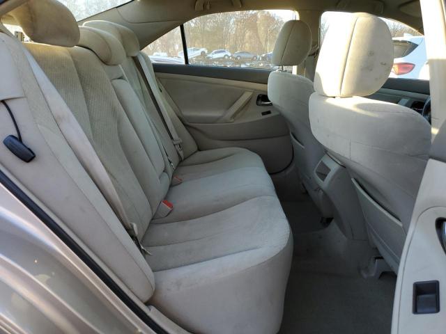 Toyota Camry Ce Image 12