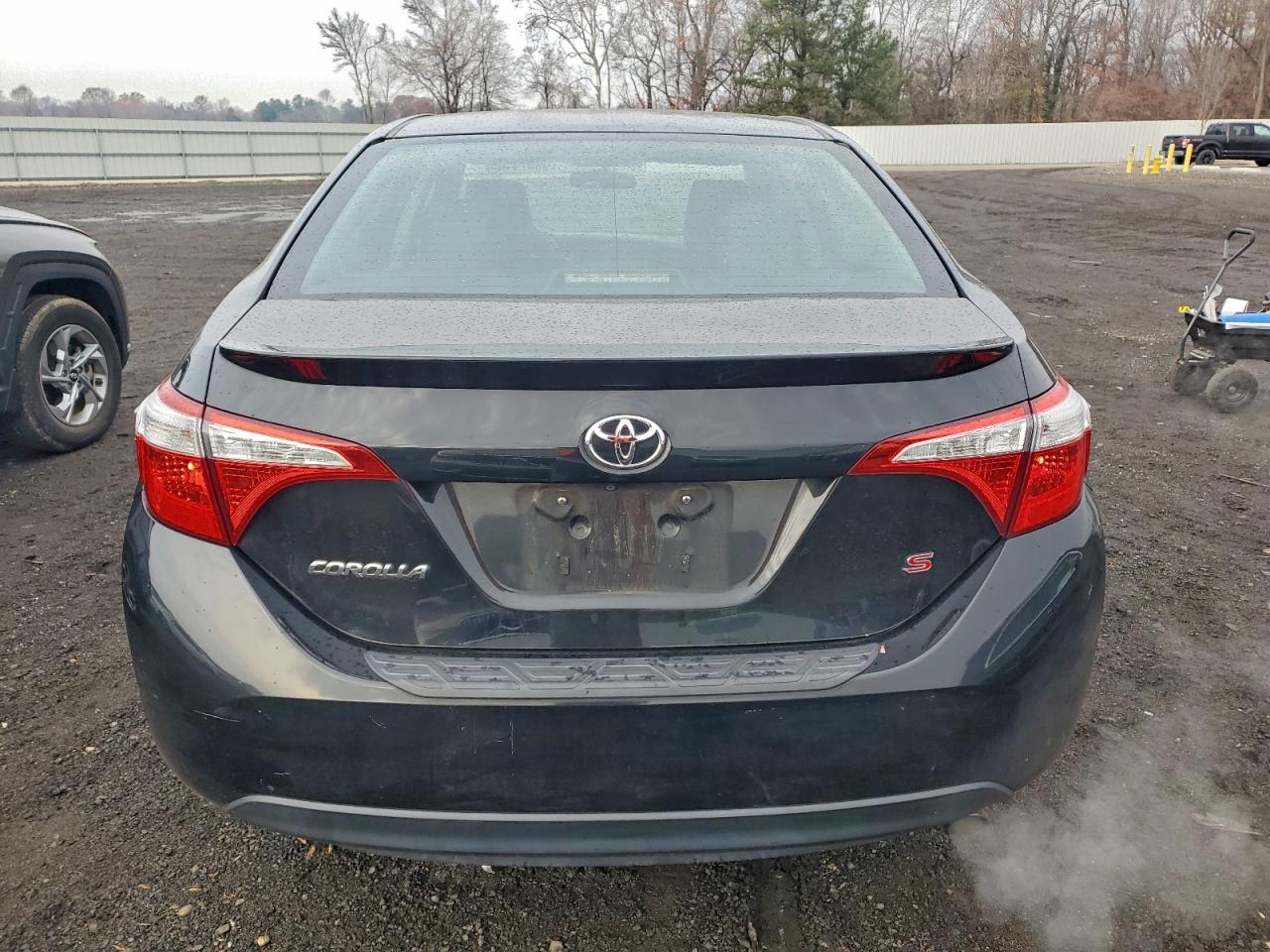 Toyota Corolla L Image 3