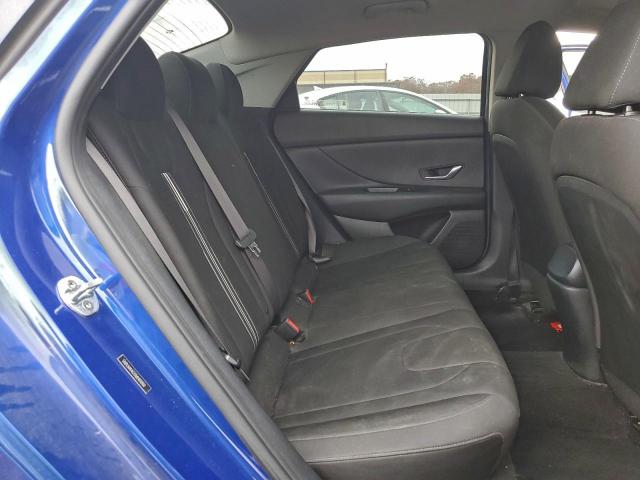 Hyundai ELANTRA Sel Image 9