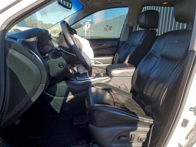 INFINITI JX35 Image 10