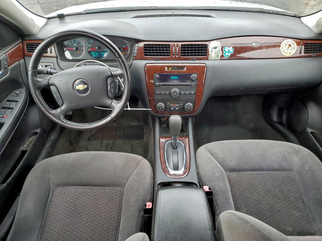 Chevrolet Impala Lt Image 8