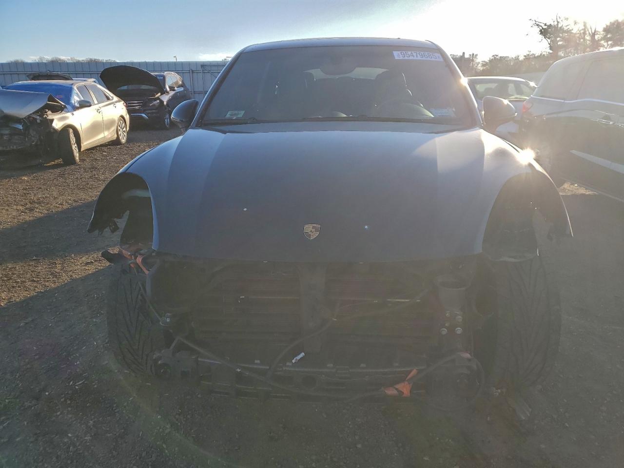 Porsche Cayenne Image 5