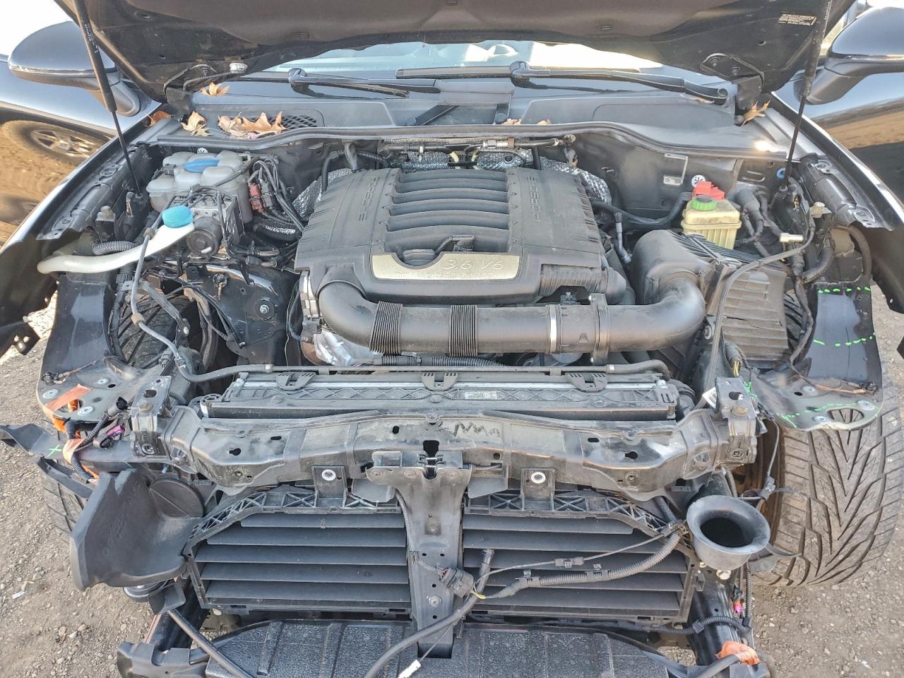 Porsche Cayenne Image 3