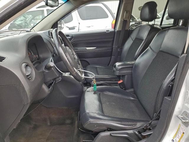 Jeep Compass Latitude Image 12